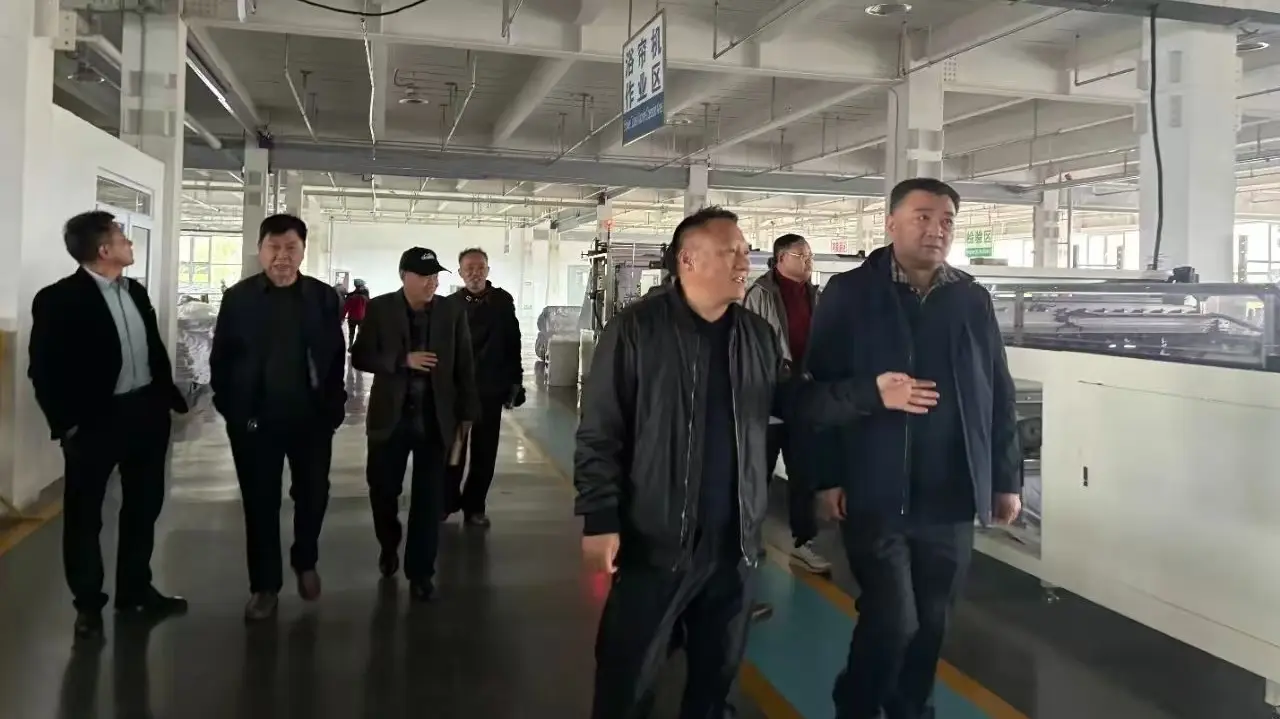 董总 作家协会.jpg